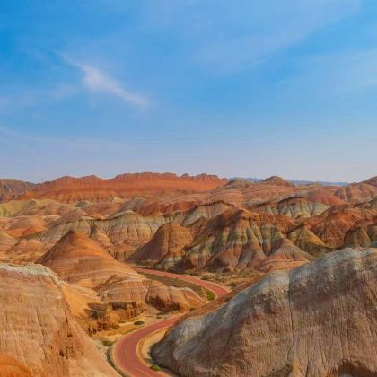 兰州+张掖+嘉峪关+酒泉+敦煌5日4晚拼小团