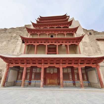 甘肃兰州+张掖+嘉峪关+敦煌+茶卡盐湖+青海湖景区+西宁7日6晚私家团