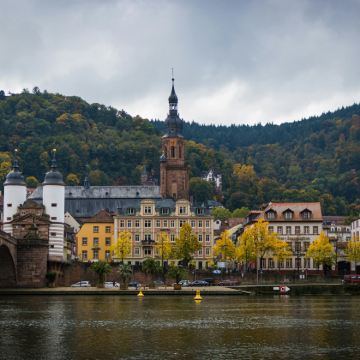 瑞士+德国+荷兰+比利时+法国+奥地利+匈牙利+捷克+列支敦士登+卢森堡14日13晚跟团游