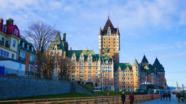 <3天>【加东四大名城·住1晚费尔蒙古堡酒店】4月免费升级VIP座位·深度蒙特利尔+魁北克古城+千岛湖+京士顿+渥太华+冰酒店+行程紧凑景点覆盖多+含一天早餐