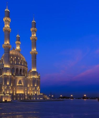 4D3N • 4 Days Tour: Airport Pickup + Old City + Night Tour + Day Trip Baku + Gabala