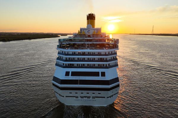 13 days · Hamburg - Iceland - United Kingdom - Hamburg
