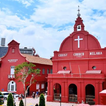 吉隆坡+马六甲+天空之境5日4晚私家团