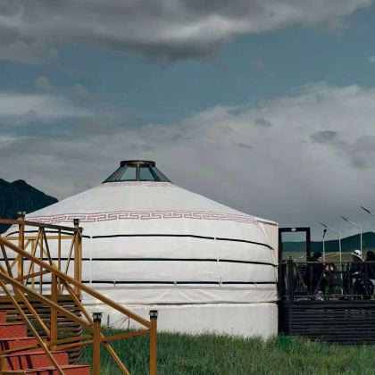 蒙古乌兰巴托+成吉思汗骑马雕像+成吉思汗广场+特日勒吉国家公园4日3晚自由行