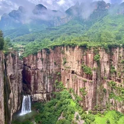 河南郑州+少林寺+龙门石窟+开封清明上河园+万仙山+中华影视村-郭亮村+白马寺7日6晚跟团游