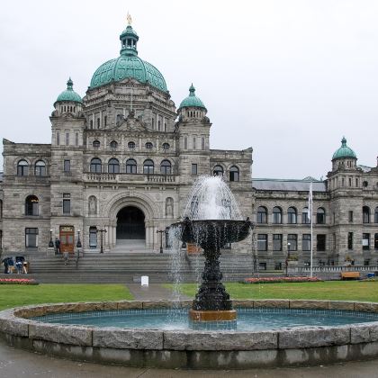 加拿大多伦多+金斯顿+蒙特利尔+魁北克城+渥太华9日8晚私家团