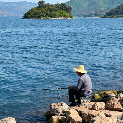 抚仙湖+弥勒+普者黑景区5日4晚拼小团