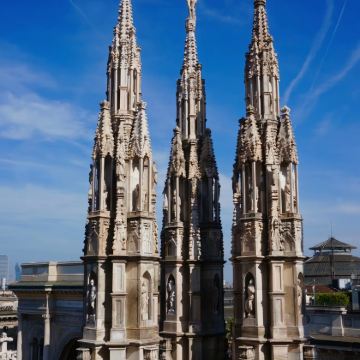 意大利+多洛米蒂山脉+少女峰+拉瓦莱多三峰山+龙疆湖+瑞士因特拉肯+采尔马特+苏黎世+日内瓦+阿彭策尔+沙夫豪森13日12晚私家团