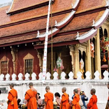 老挝万象+万荣+琅勃拉邦6日5晚自由行