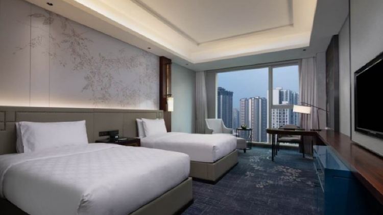 香港+4