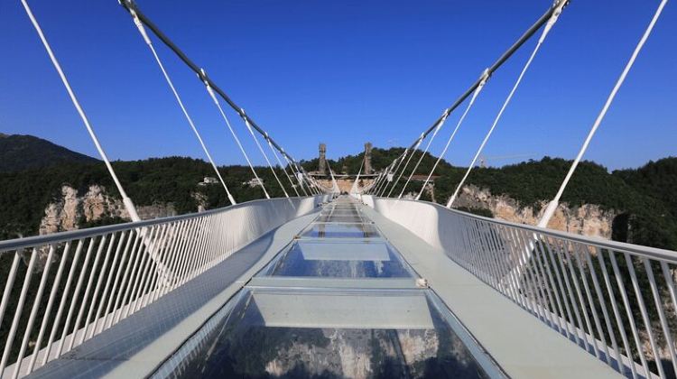 4-Day All-inclusive 4-Day Private Zhangjiajie Tour Includes Glass Bridge& Evening Show