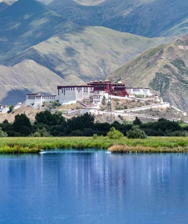 10D9N • 10-day group tour: Lhasa + Chengdu + Bomi + Nyingchi + Potala Palace + Jokhang Temple + Litang + Letong Ancient Town + Cuopu Valley + Ranwu Lake + Midui Glacier + Basongcuo