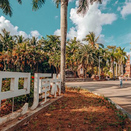 山钦湾+大花角+神州半岛+南燕湾+石梅湾+日月湾6日5晚私家团