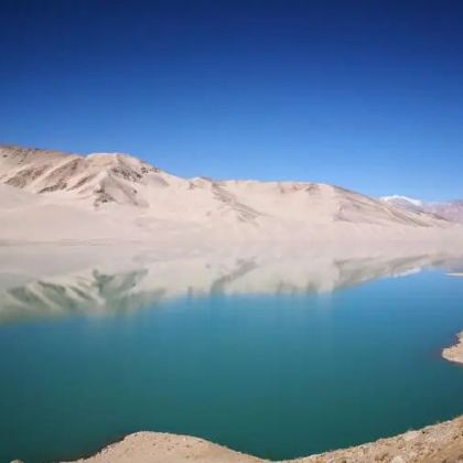 新疆北疆+南疆+喀纳斯+赛里木湖+那拉提+喀什市12日11晚跟团游