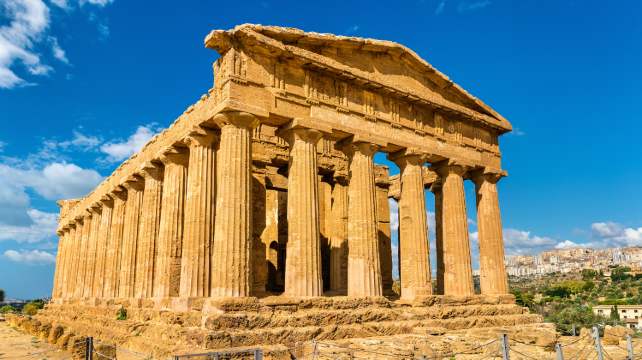 <5天>【8人小團 覓境西西里 尋蹤之旅】聆聽意大利西西里島美麗傳說·1晚地中海夜遊輪+1晚夜宿火車+那不勒斯+龐貝+阿格里真託+《西西里島》取景地錫拉庫薩+陶爾米納+埃特納火山+2人成團