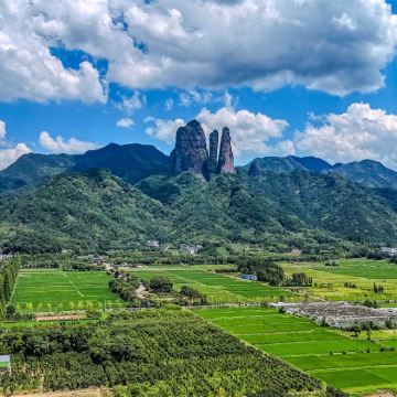 衢州江郎山风景名胜区+龙游石窟+廿八都古镇3日2晚私家团
