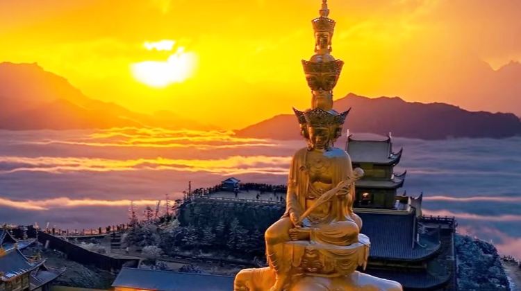 7-Day All-Inclusive 4 UNESCO Sichuan Tour: Chengdu, Panda, Jiuzhaigou, Huanglong, Leshan Giant Buddha, Mount Emei - Airport Transfer, High-Speed Rail & Full Tickets Included