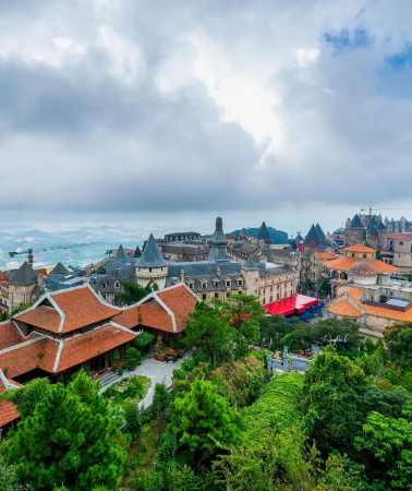 5天4晚 • 峴港市+會安 純玩5天觀光團 *巴拿山旅遊度假區(黃金巨手托橋、法式花園、城堡)、「世界文化遺產」會安古城(古老大宅、會館、來遠橋)