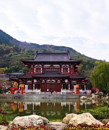5日4晚 • 美食之旅｜兵馬俑保證入場＋華清宮＋大唐不夜城＋白鹿原＋晚出發，睡好覺＋二虎守長安演出＋關中風情