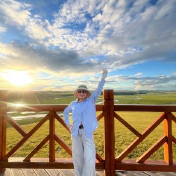 沈阳+丹东+长白山+延吉+镜泊湖风景区+哈尔滨+齐齐哈尔+呼伦贝尔大草原+漠河17日16晚跟团游