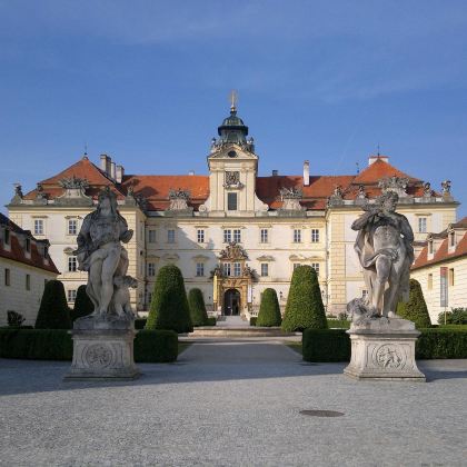 西班牙马德里+葡萄牙里斯本9日8晚拼小团