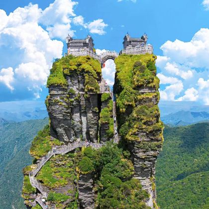 贵州梵净山+凤凰古城2日1晚拼小团