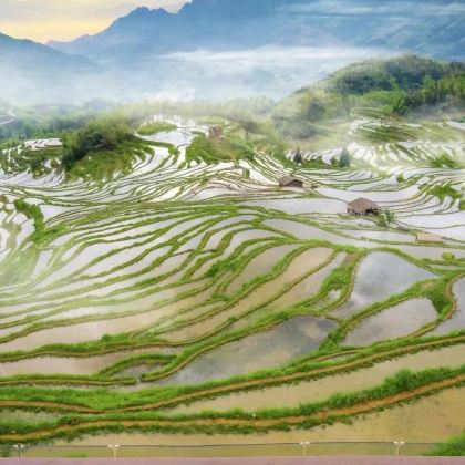 东阳横店影视城+丽水+缙云仙都景区+云和梯田景区+古堰画乡旅游度假区+松阳老街6日5晚私家团