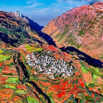 昆明+建水+元阳+普者黑景区+罗平+蒙自+河口+弥勒12日11晚拼小团