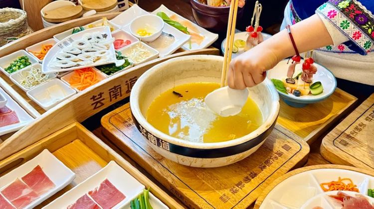 8D7N · Group Tours ·  Consult for GIFT: Dali Erhai + Lijiang + Yulong Snow Mount+ Shangri-la. 8 pax EN group and exclusive for International Visitors·  &nbsp;
