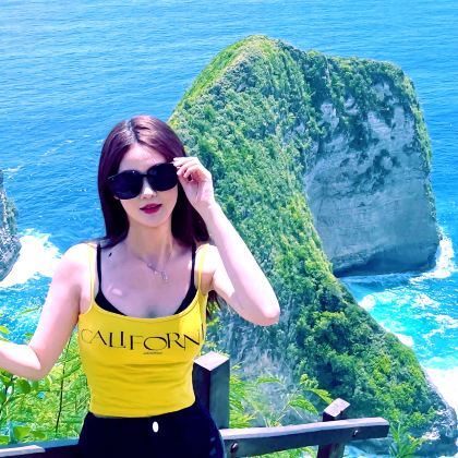 印度尼西亚巴厘岛+佩妮达岛+布罗莫火山+伊真火山5日4晚跟团游