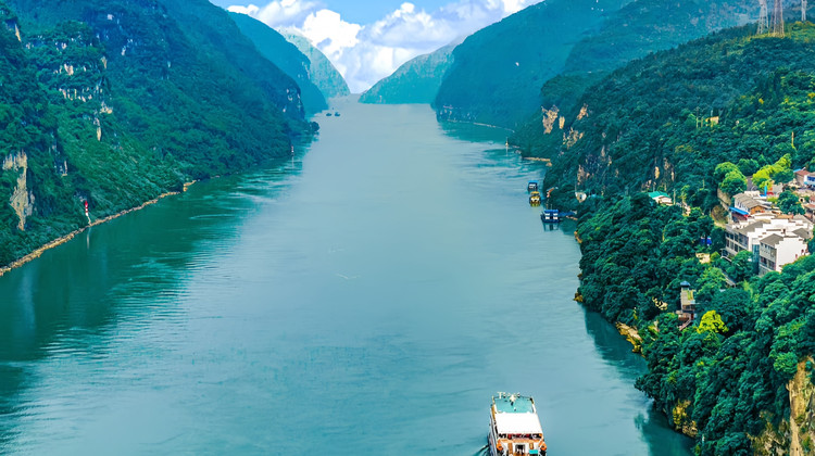 宜昌三峡人家+两坝一峡2日1晚跟团游·宜昌热销榜【宜昌出游之冠·三峡旅游经典线路】悠悠长江水漫步溪边人家+过葛洲坝船闸新体验【2大核心景区+4钻酒店】可选B线升级酒店/C线去程动车·武汉动车出发