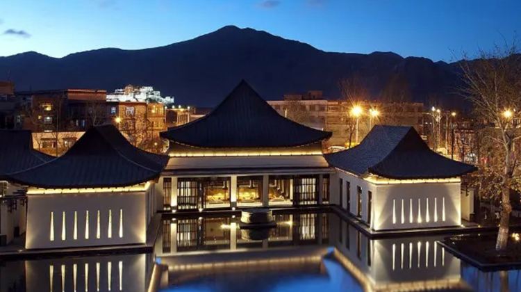 9D8N · Group Tours · Lhasa + Shigatse + Mt Qomolangma Base Camp + Namtso