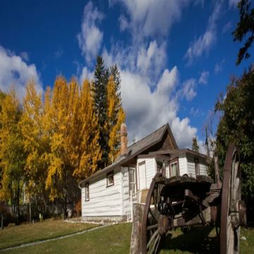 加拿大温哥华+雷夫尔斯托克+贾斯珀+班夫7日6晚私家团