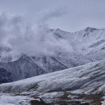西宁+共和+玛沁+贵德4日3晚私家团