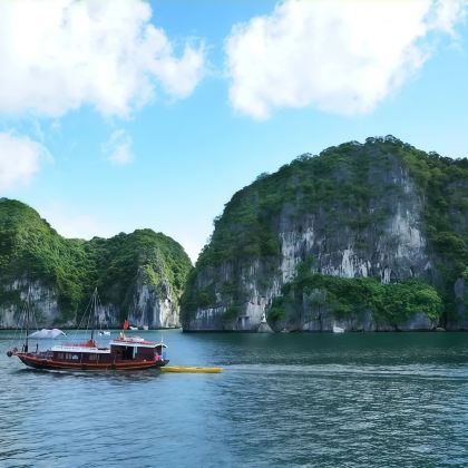 广西南宁+越南下龙湾+河内+天堂岛6日5晚跟团游