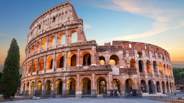 <9天>【法意瑞全景深度遊】·性價比王+四星級酒店+包含價值200歐元的各項稅費+巴黎羅馬單程路線+ 法意瑞全景深度遊 + 少女峯菲斯特 + 五漁村觀光列車+錫耶納古城+奧爾恰谷+絲柏小徑