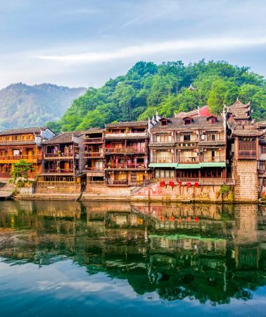 5D4N • Zhangjiajie & Fenghuang: Avatar Mountains + Tianmen Mountain + Grand Canyon Glass Bridge: Miao costume experience