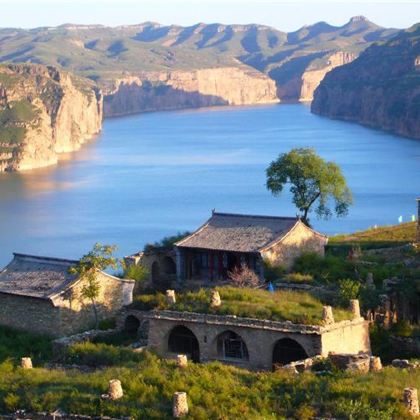 内蒙古希拉穆仁草原+响沙湾+成吉思汗陵+老牛湾黄河大峡谷旅游区5日4晚私家团