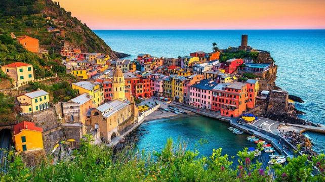 <9天>【纵贯南北意大利】·纵贯南北意大利+四星品牌酒店+索伦托阿马尔菲出海环游+卡普里岛蓝洞+锡耶纳+奥尔恰谷+丝柏小径+威尼斯+五渔村+庞贝古城