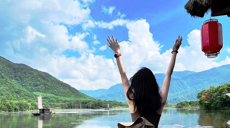 神农架+大九湖国家湿地公园3日2晚跟团游·十一热卖！【20人小而美·真纯玩】家庭出游甄选|无滤镜美景|看熊猫喂梅花鹿|沉浸式大九湖玩足3小时|看晨雾晚霞+园内小火车,含景区换乘/6大园区全含·武汉出发