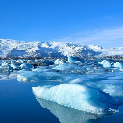 冰岛雷克雅未克+黄金旅游圈+蓝湖+米湖+阿克雷里11日10晚拼小团