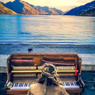 新西兰南岛+皇后镇+瓦纳卡+特卡波湖+蒂卡普中文观星- 本墨站+格林诺奇+米尔福德峡湾+库克山6日5晚拼小团