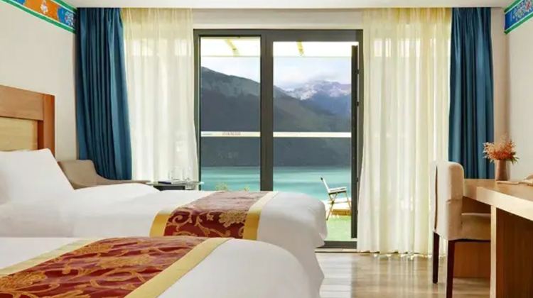 9D8N · Group Tours · Lhasa + Nyingchi + Basomtso + Potala Palace + Shigatse + Yamdrok Lake Viewing Platform
