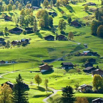 瑞士苏黎世+卢塞恩+伯尔尼+日内瓦+因特拉肯+少女峰+苏黎世湖+图恩湖11日9晚私家团