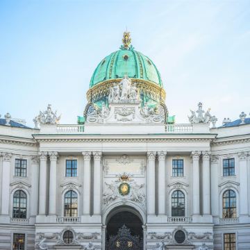 苏黎世+法兰克福+布拉格+布达佩斯+维也纳5日4晚跟团游