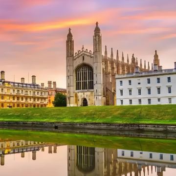 英国伦敦+牛津+剑桥+坎特伯雷+多佛尔白色悬崖+温莎6日5晚拼小团