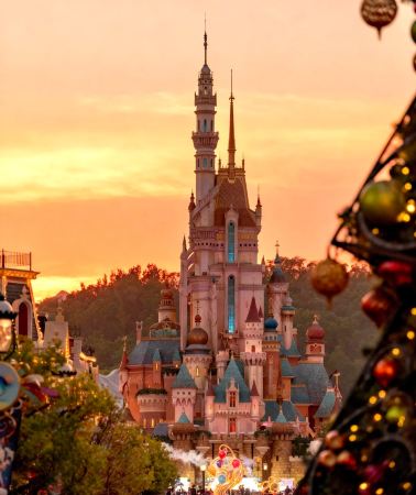 2D1N • Hong Kong, Hong Kong Disneyland, Includes 1-day Disney admission ticket