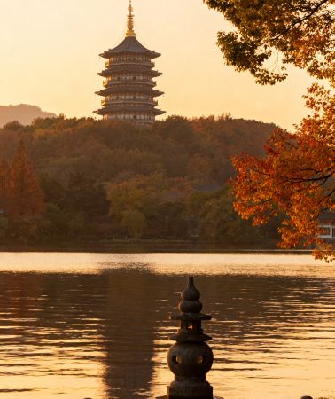 11D10N • Shanghai, Hangzhou, Suzhou, Wuzhen, Jingdezhen, Wangxian Valley, Huangshan , Hongcun, Xixinan · 3 Intangible Cultural Heritage Experiences · Airport Transfer Upgrade · Complimentary Michelin Dining