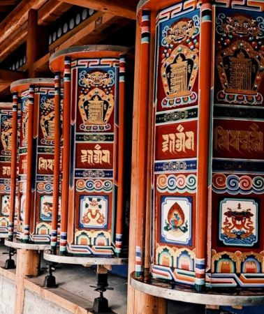 7天6晚 • 蘭州＋甘南＋拉卜楞寺＋蓮寶葉則「甘南秘境 離峰大促銷」藏族文化探秘＋徜徉濕地花湖＋24小時專屬客服＋專業團隊實地勘測