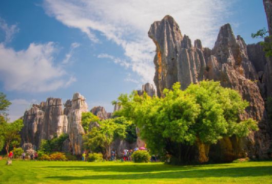 【臻享纯玩】昆明石林一日游｜可选包车游【一日游览昆明5A级核心景点，石林门票130元，可选15人小团，让您物超所值;】